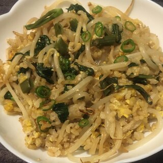 空心菜、青唐辛子の玉子玄米焼き飯